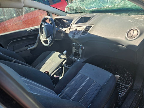Plansa bord cu airbag pasager Ford Fiesta MK7 1.25 benzina SNJA SNJB 82 cp din 2009
