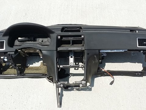 Plansa bord cu airbag pasager Peugeot 307 stare FOARTE BUNA