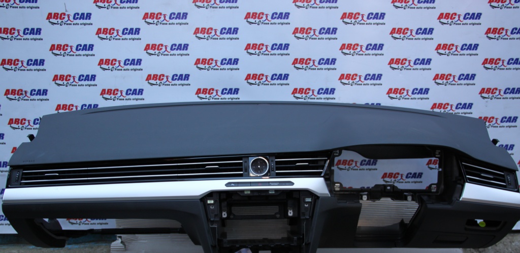 Plansa bord (ENG) VW Passat B8 model 2017