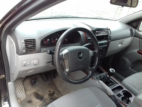 Plansa bord Kia Sorento an 2005