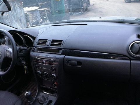 Plansa Bord Mazda 2003-2009 airbag sofer pasager centuri modul Mazda 3