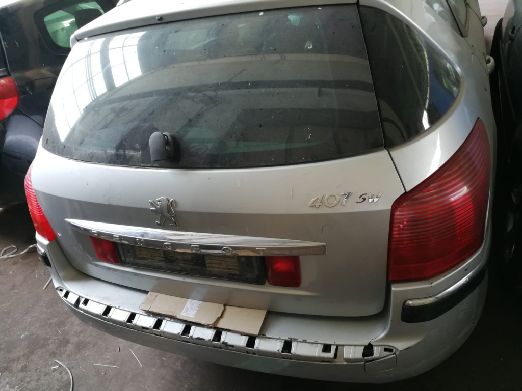Plansa bord Peugeot 407 2004 berlina 2.0