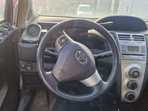 Plansa bord Toyota Yaris 2007