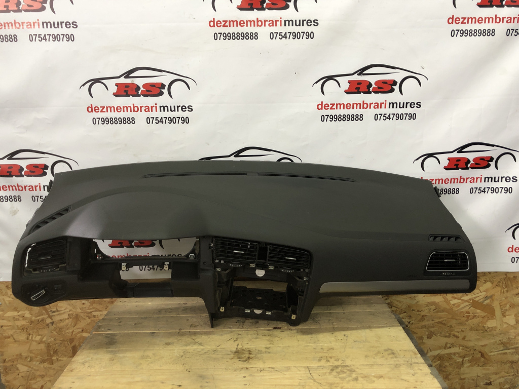 Plansa bord Volkswagen Golf 7 GTI 4x4 hatchback 2018 (5G1858296)