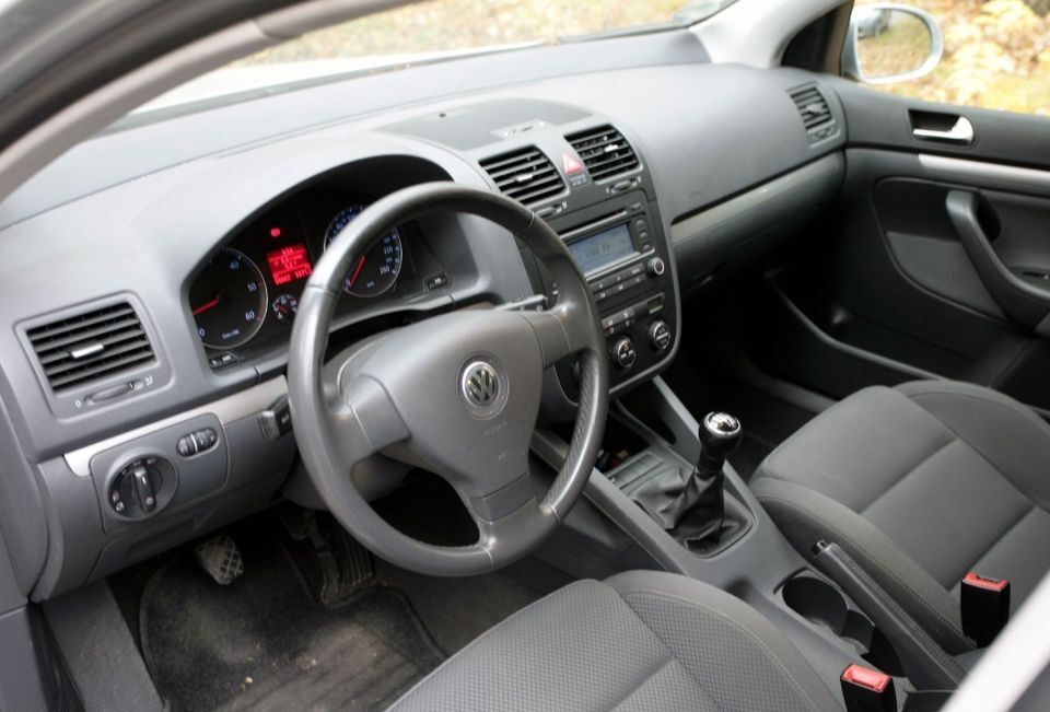 Plansa bord Volkswagen Golf V/Jetta 3