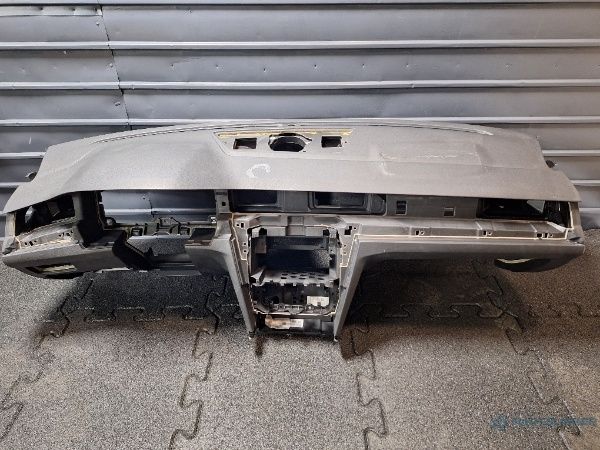 Plansa bord VOLKSWAGEN PASSAT B8 [ 2014 - > ] OEM 3G1857995