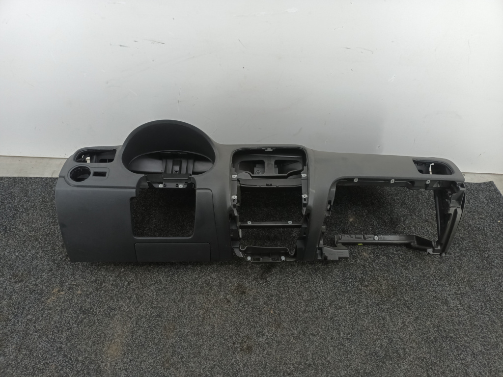 Plansa bord VW POLO 6R 1.6 TDI CAYA 2009-2016 DezP