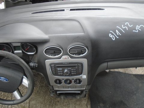 Plansa de bord cu airbag pasager si airbag volan Ford Focus 2 din 2010