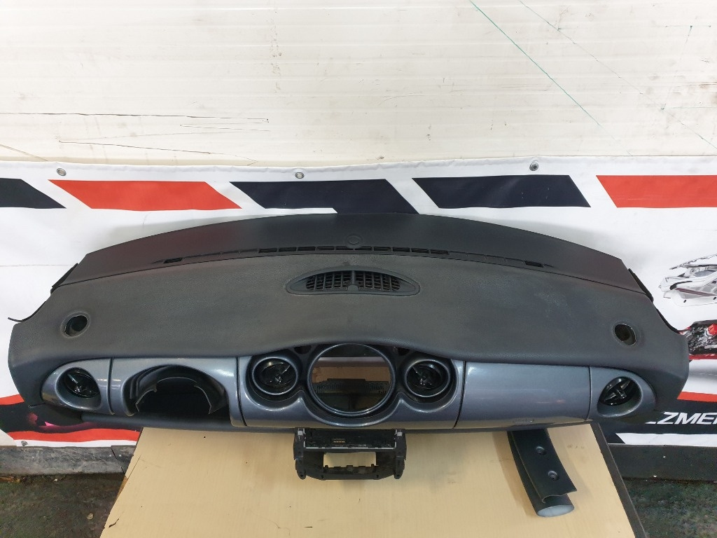 Plansa de bord cu ornamente Mini Cooper One (R50) 1.6 b 2004