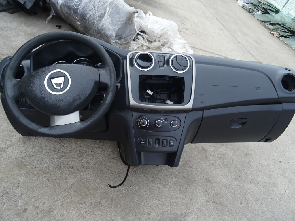 Plansa de Bord Dacia Duster din 2011 vol