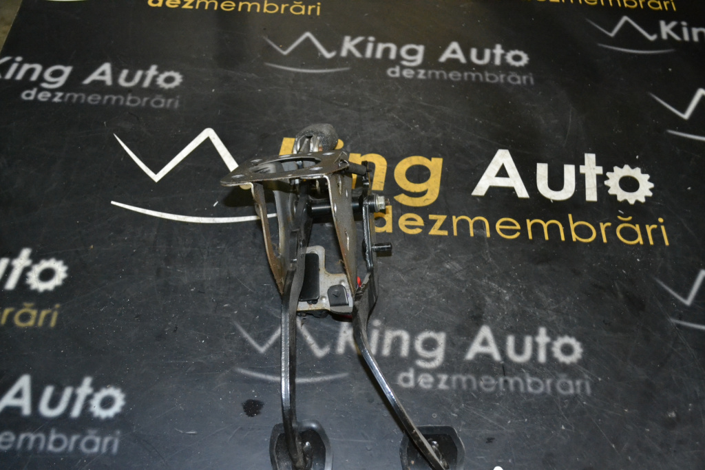 POD PEDALIER FORD FOCUS I 2003 HATCHBACK 1.6 BENZINA