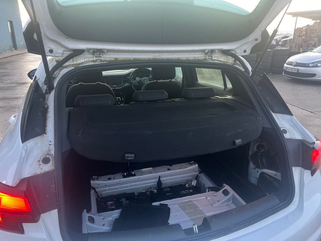 Polita portbagaj Opel Astra K