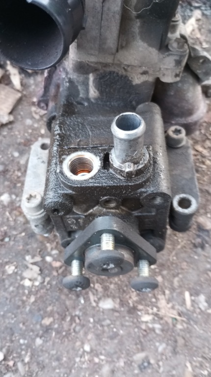 Pompă servodirecție BMW seria 3 e46 motor valvetronic
