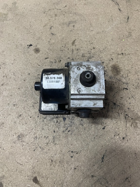 Pompa ABS 2023 original cod 90576560 / S108196002 Pompa ABS Opel Vectra B 90576560 Opel Vectra B [1995 - 1999]