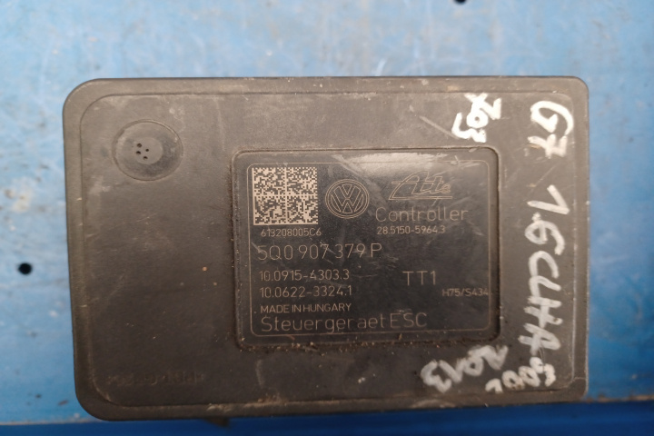 Pompa ABS 5Q0907379P 5Q0614517N Volkswagen VW Golf