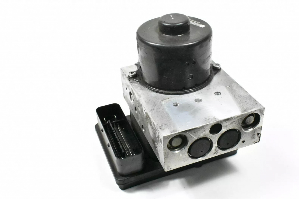 Pompa ABS Mercedes-Benz M-Class 2009/09-2010/12 W164 ML 350 4matic 157KW 214CP Cod A2515450832