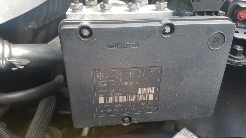 Pompa Abs Mercedes C class Cod A 2095452532