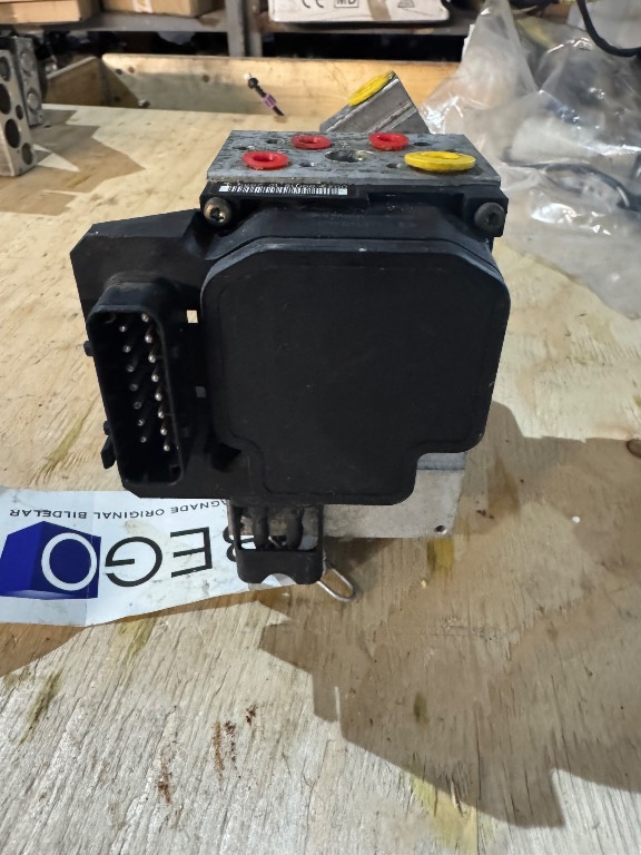 Pompa abs mercedes s-klass w220 cod A0034318012