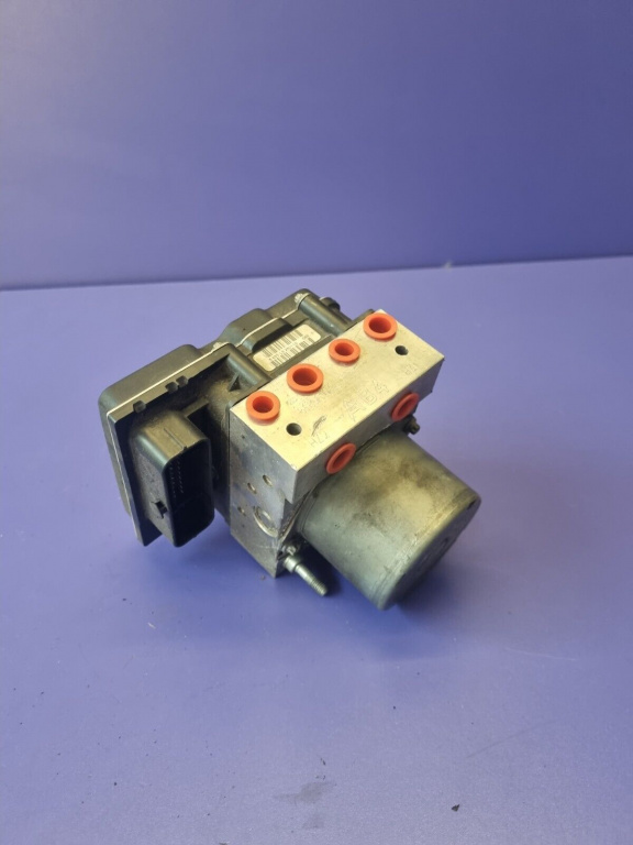 Pompa ABS Opel Corsa D 2012/07-2014/08 1.4 88KW 120CP Cod 13321075