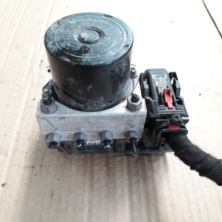 Pompa ABS Skoda Fabia 2009, cod piesa 6R0614117D ; 0265231945 ; 0265800635 ; 6R0907379C