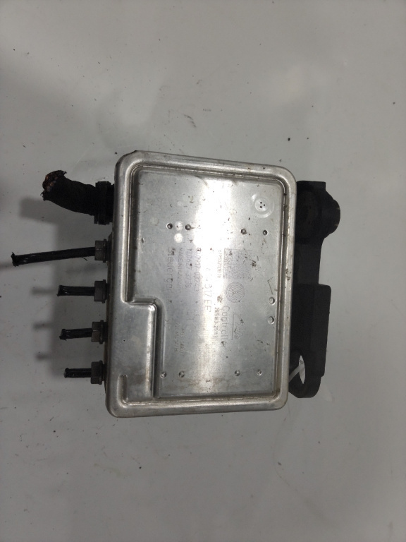 Pompa abs / unitate control Volkswagen Tiguan an 2018 cod piesa 5Q0614517EF
