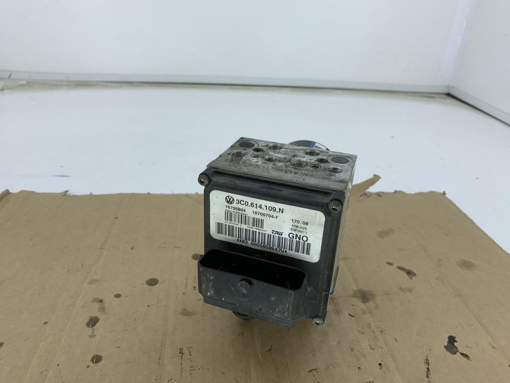 Pompa ABS VW PASSAT B6 BLS 2005-2010 3C0614109N DezP: 26575