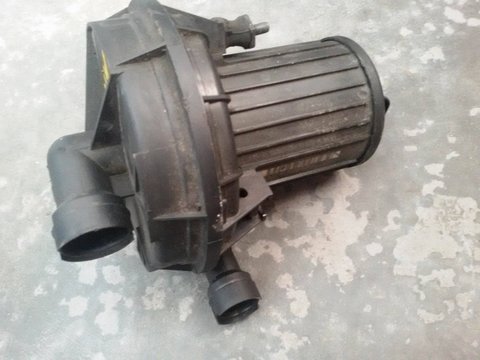 Pompa aer audi a3 1.6 ben auv 06a131333c