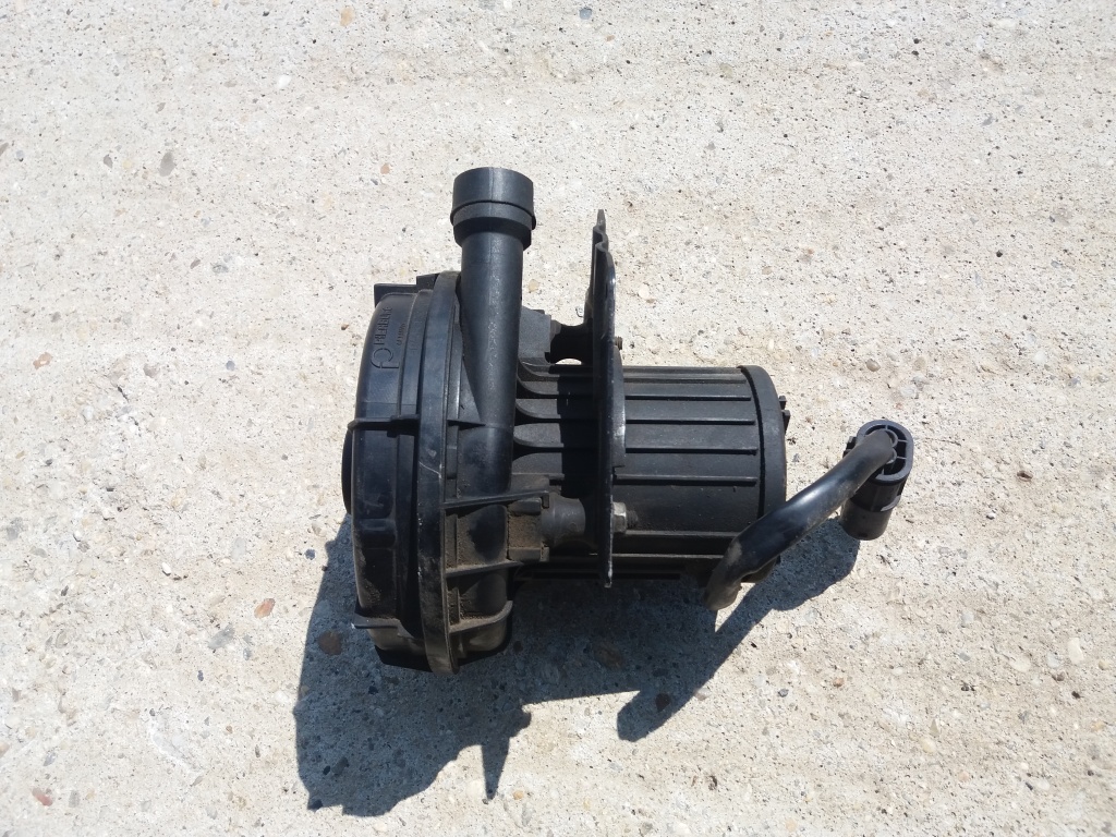 Pompa aer secundara BMW E46 N42 valvetronic