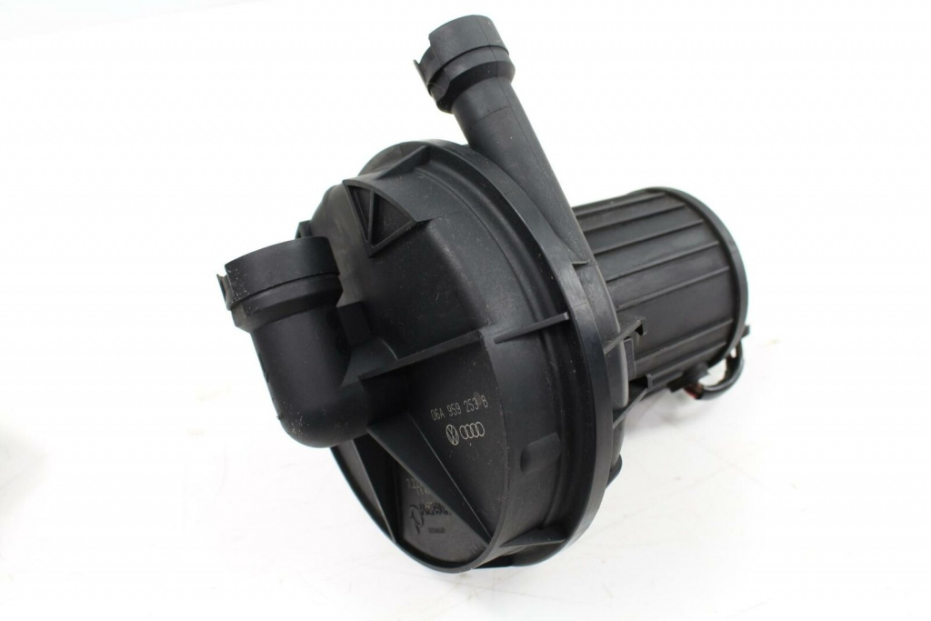 Pompa Aer Secundara VW Passat Variant 2000/11-2005