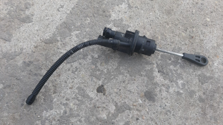 Pompa ambreiaj Audi A4 B8