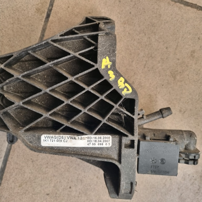 Pompa ambreiaj pedala Audi A3 8P, cod 1K