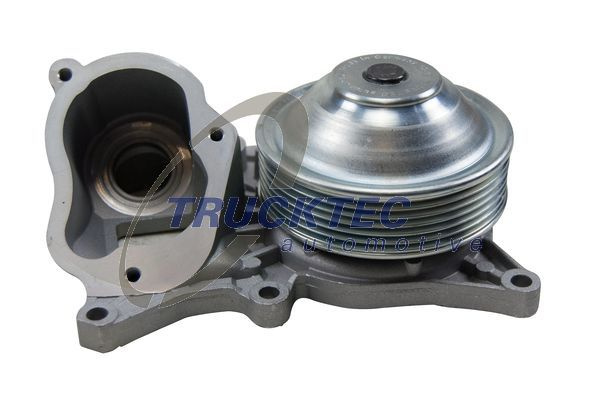 Pompa apa 08 19 239 TRUCKTEC AUTOMOTIVE pentru Bmw Seria 5 Bmw X5 Bmw Seria 6 Bmw Seria 3 Bmw Seria 4