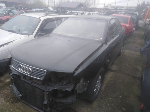 Pompa apa Audi A4 B5 1995 Sedan 1.6 benzina ADP