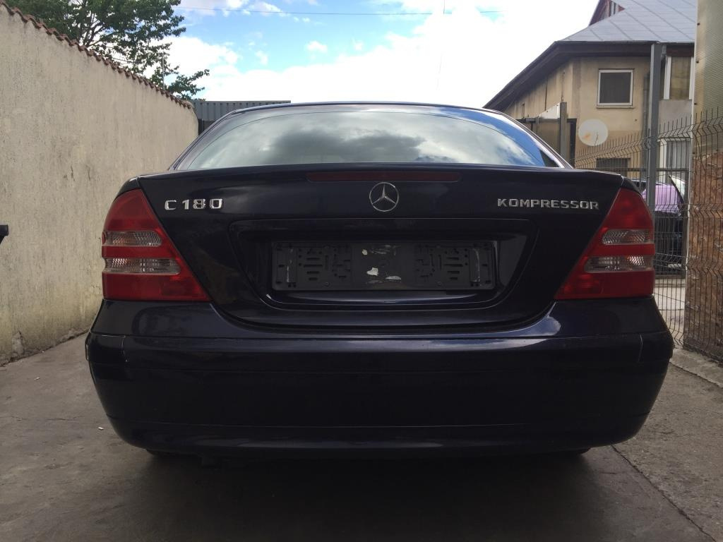 Pompa apa Mercedes C-Class W203 2003 Lim