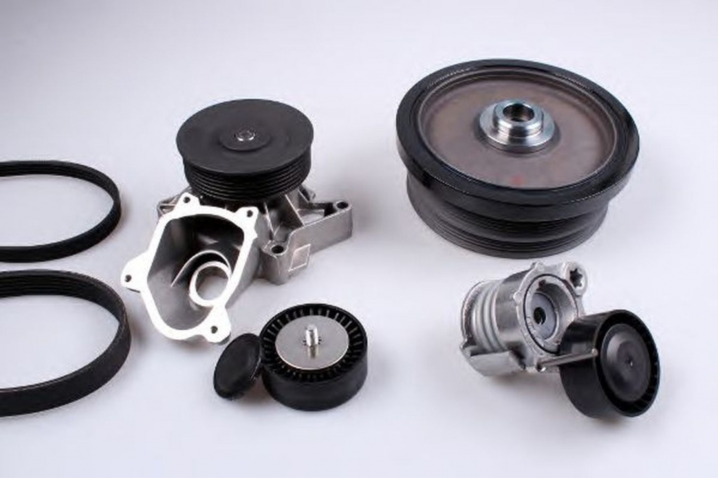Pompa apa + Set Curea transmisie BMW 1 E87 HEPU PK04660
