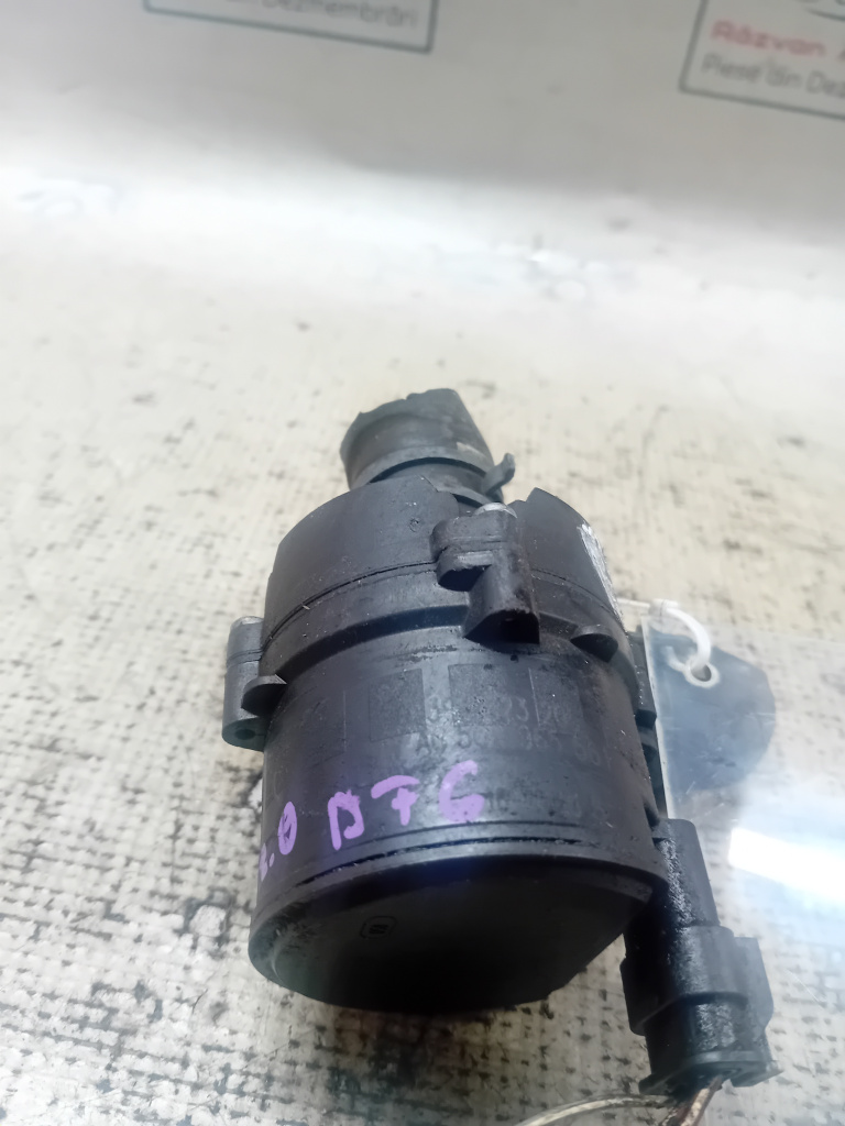 Pompa apa Volkswagen Tiguan 2.0 2018, 5G0965567