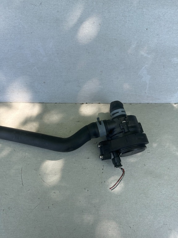 Pompa auxiliara apa Audi TT 2.0 TDi cod cod 039202
