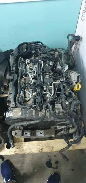 Pompa auxiliara apa Volkswagen Golf 6 2.0 TDI tip motor CFF