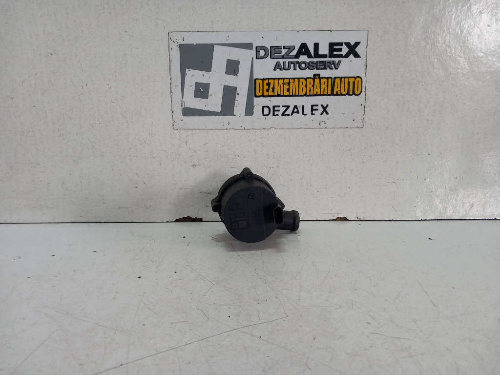 Pompa auxiliara recirculare apa VW Golf 7 5Q0965567J 5Q0 965 567 J
