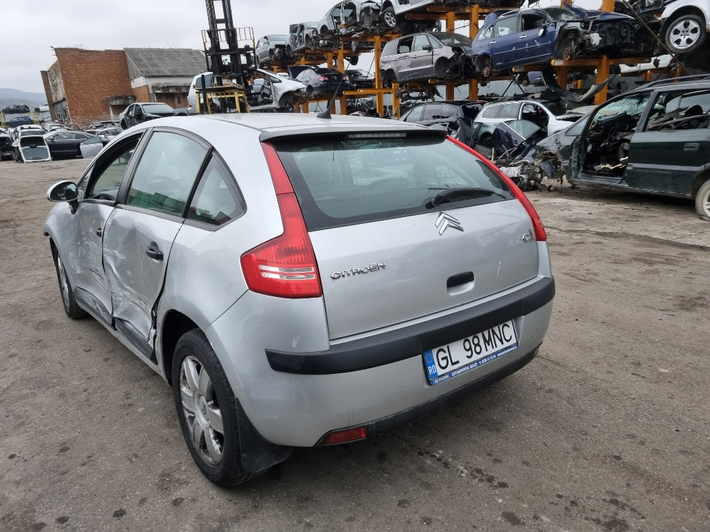 Pompa benzina Citroen C4 2006 hatchback 