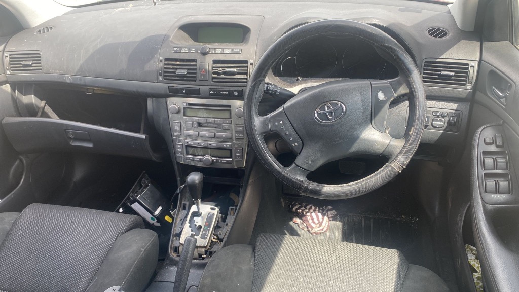 Pompa benzina Toyota Avensis 2004 Limuzi