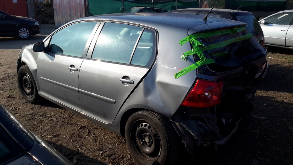 Pompa benzina VW Golf 5 2006 hatchback 1
