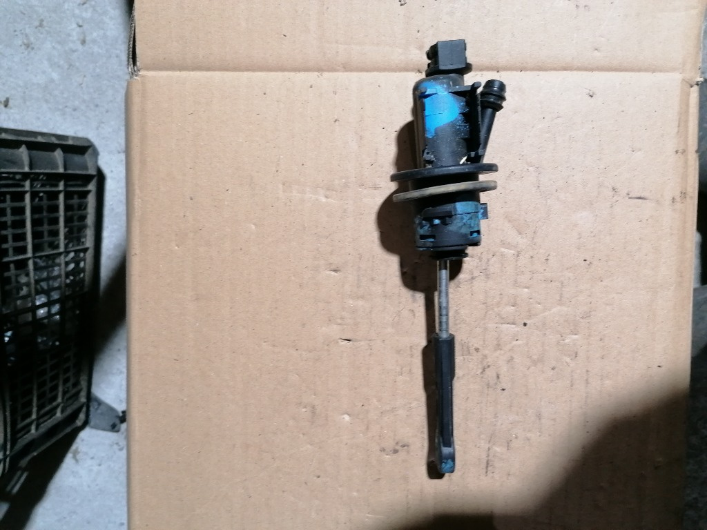Pompa Centrala Ambreiaj Audi A4 B8 / A5 Model 2008-2012 Cod: 8K1 721 401