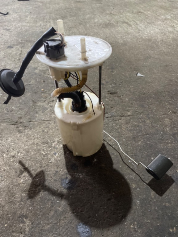 Pompa combustibil rezervor 31110-2W900 1001-A60280 Hyundai Santa Fe 2014 2.2d
