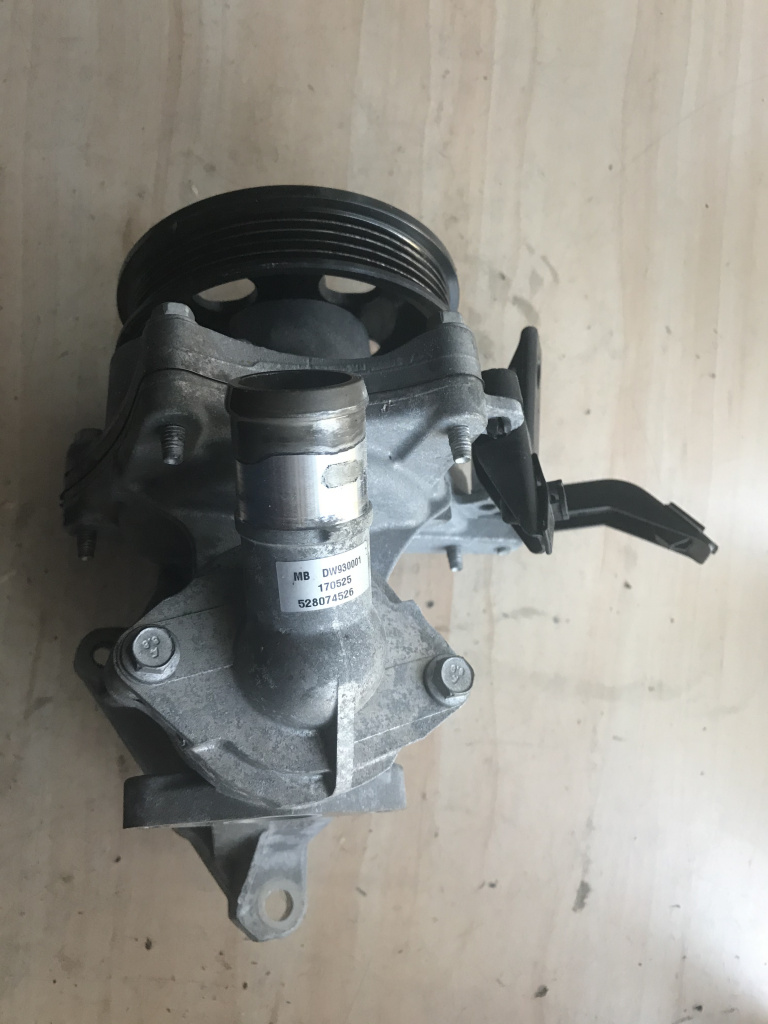 Pompa de apa Opel Astra K cod: 528074526