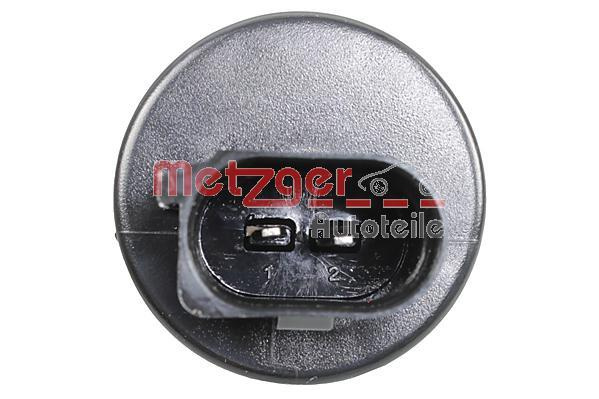 Pompa de apa spalare faruri 2220116 METZGER pentru Seat Alhambra Seat Leon Vw Eurovan Vw Kombi Vw Transporter Vw Golf Bmw Seria 3 Seat Cordoba Skoda Octavia Bmw Seria 5 Vw Passat Vw Sharan Audi A3 Vw Jetta Skoda Superb Audi Tt Audi A6 Vw Touareg Audi