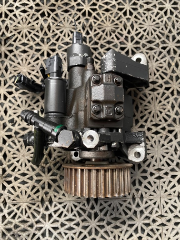 Pompa de inalta presiune 1.5 DCI 110CP Renault Megane / Scenic / Laguna cod 167000938R / A2C53252602