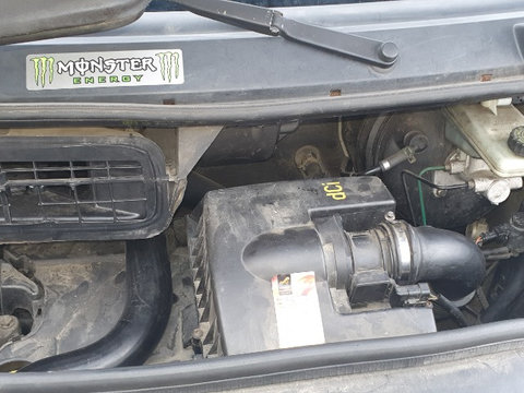 Pompa de inalta presiune Opel Vivaro 2.5 CDTI tip motor G9U