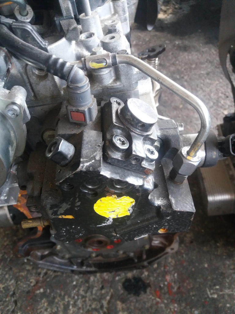 Pompa de inalta presiune rnissan x-trail 1.6 dci cod 0445010406