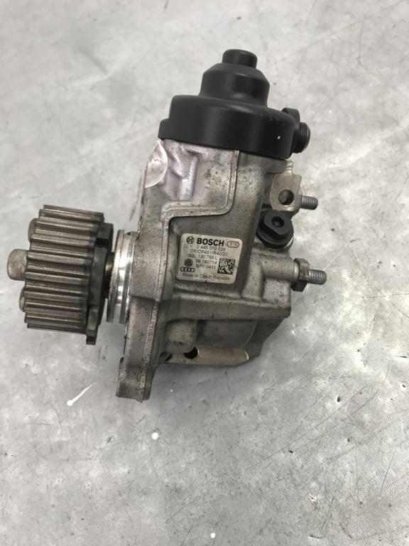 Pompa de injectie inalte Volkswagen Passat B7 Alltrack 2.0 TDI BlueMotion 4Motion DSG , 177cp sedan 2015 (03L130755L)